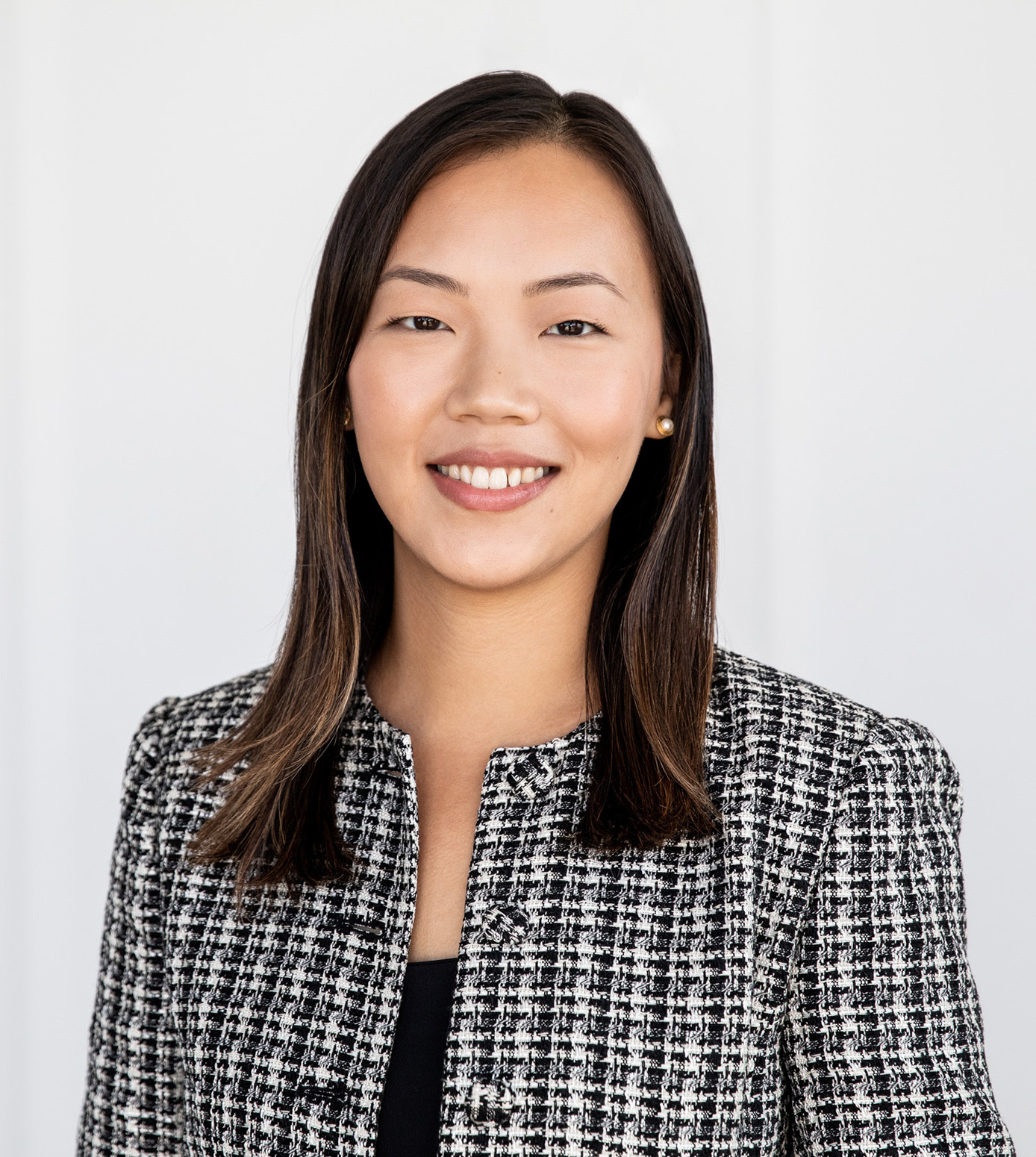 Zara Wong, Lawyer, Casey and Moss LLP